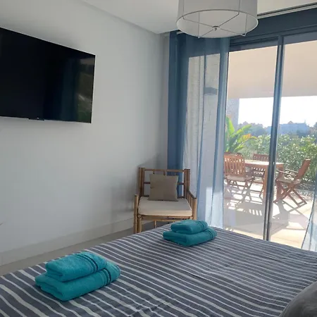 Luxury Blue Maritimo 2 Bedrooms Artola Homes Cabopino ماربيا