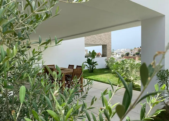 Апартаменти Luxury Blue Maritimo 2 Bedrooms Artola Homes Cabopino