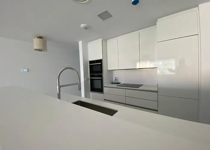 Апартаменти Luxury Blue Maritimo 2 Bedrooms Artola Homes Cabopino