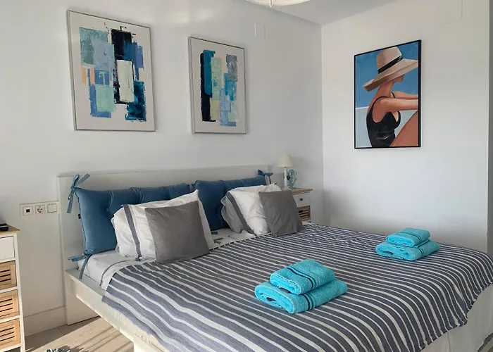 Luxury Blue Maritimo 2 Bedrooms Artola Homes Cabopino Апартаменти